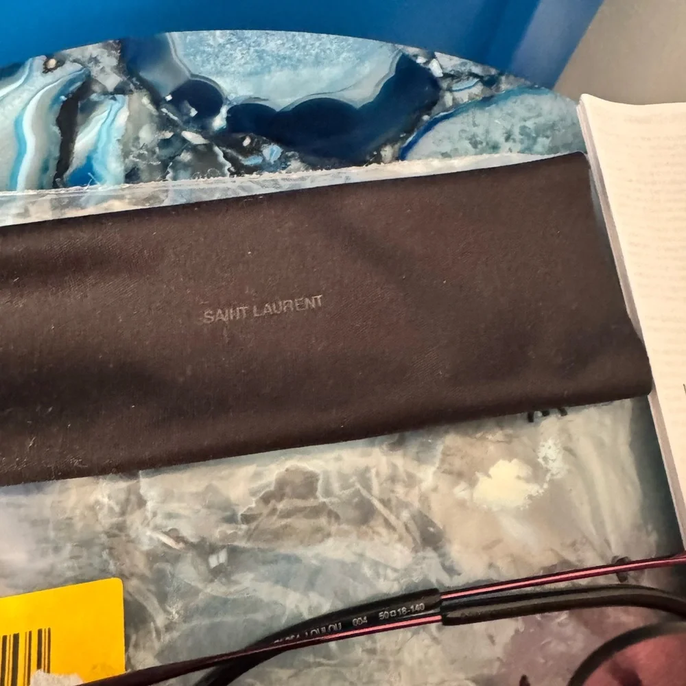 Saint Laurent Lou Lou Sunglasses - Picture 5 of 7